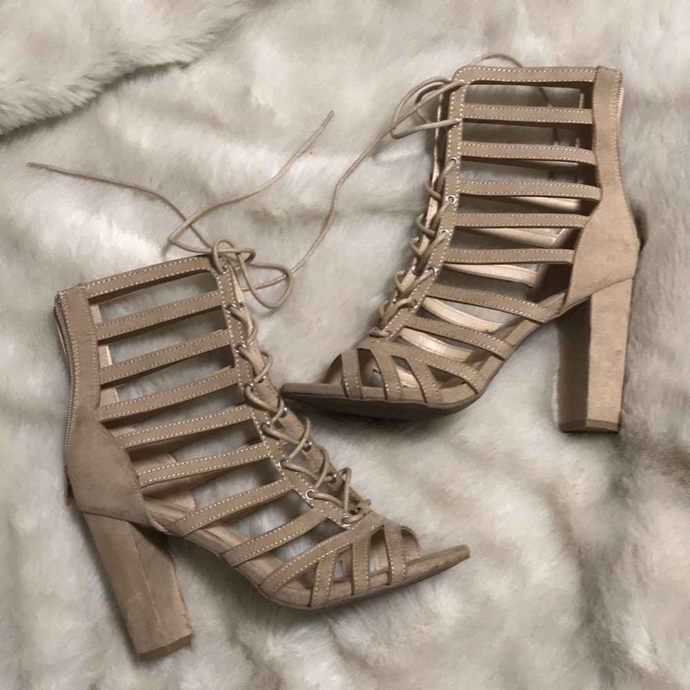 Beige/Nude suede Heels